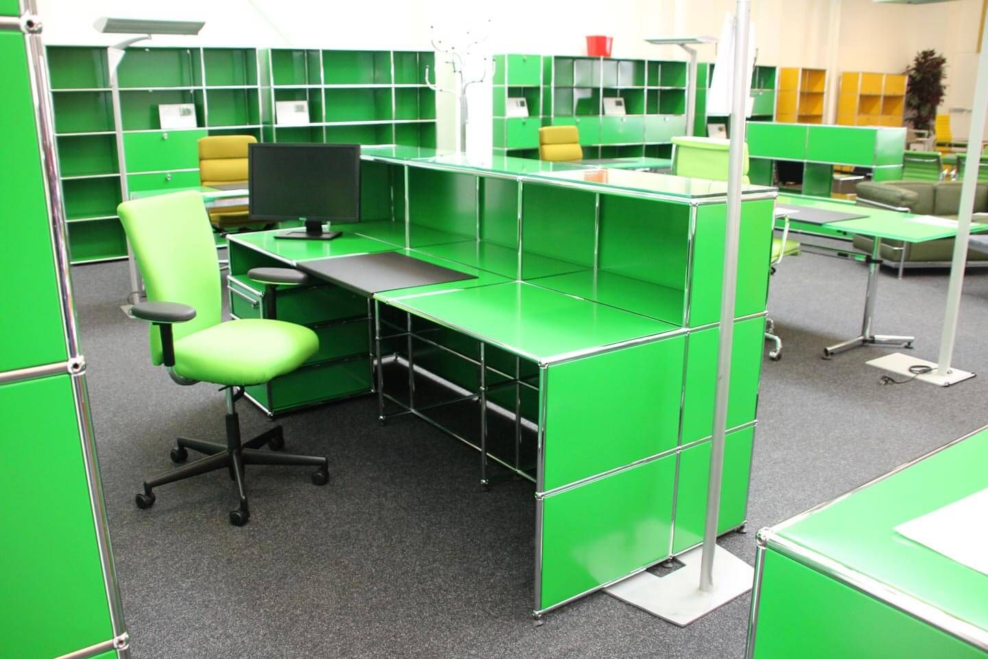 USM Haller Theke / Empfangstheke mit Arbeitsplatz Grün Sebworld.de