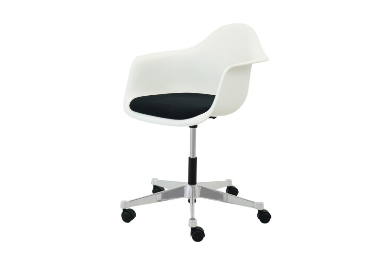 Vitra Eames Plastic Armchair DAW Plastic / White