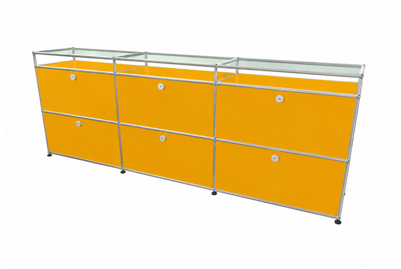 USM Haller Sideboard mit Glastablaren