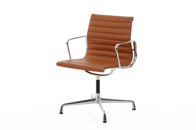 Vitra EA 107 leer / cognac *niet draaibaar*