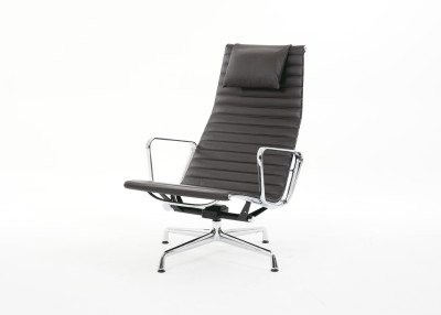 Vitra EA 124 Sessel Leder / Braun