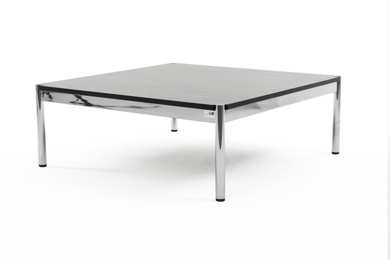 USM Haller Beistelltisch Holz / Schwarz 100 x 100 cm