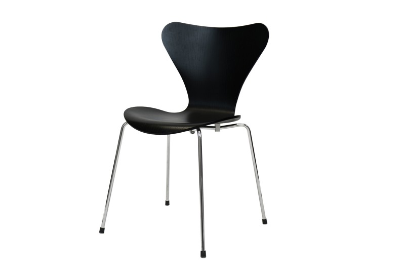 Fritz Hansen Serie 7 Silla 3107 Madera / Negro