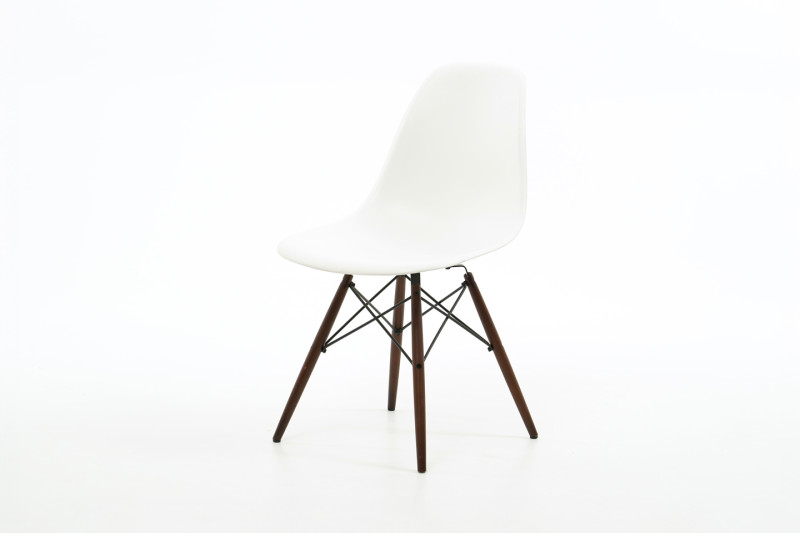 Vitra Eames Plastic Side Chair DSR / blanc