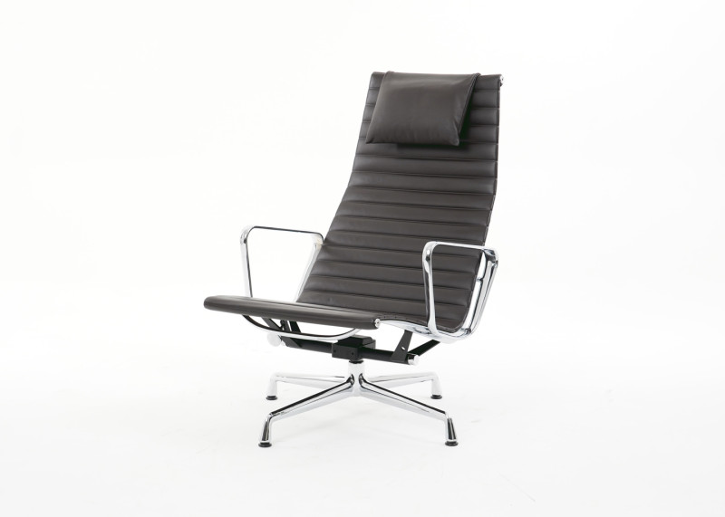 Vitra EA 124 Sessel Leder / Braun