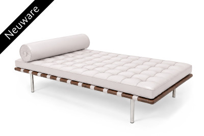 Knoll International Barcelona Daybed / Leder / Creme / Flieder