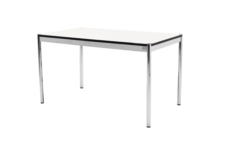 USM Haller Schreibtisch Kunstharz / Perlgrau 125 x 75 cm