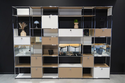 USM Haller Wohnwand Reinweiß RAL 9010 & USM Beige