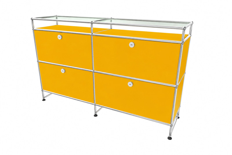 USM Haller Sideboard mit Glastablaren