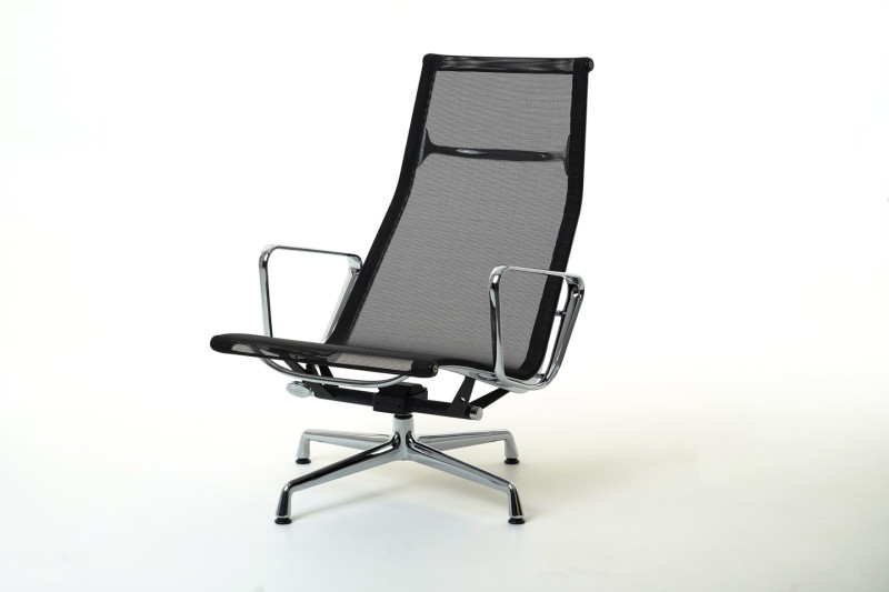 Vitra EA 124 Sessel Netz / Schwarz