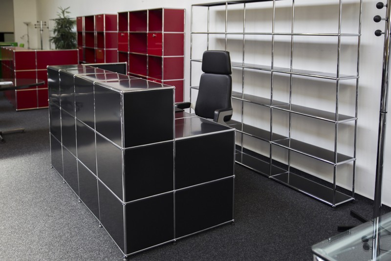 USM Haller Theke / Empfangstheke mit integriertem Arbeitsplatz