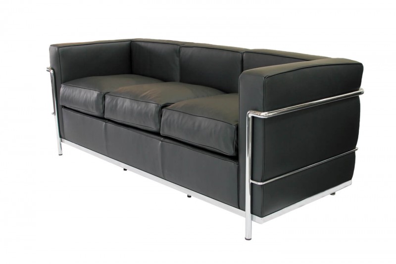 Cassina LC2 Le Corbusier Three-Seater Sofa Leather / Black