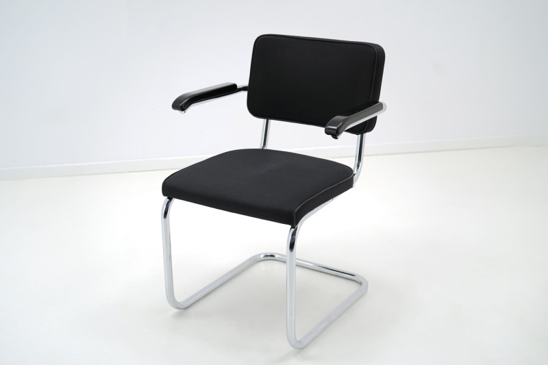 Thonet S 64 Freischwinger Stoff / Schwarz