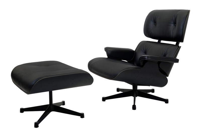 Vitra Lounge Chair & Ottoman Black Version Leder / Holz