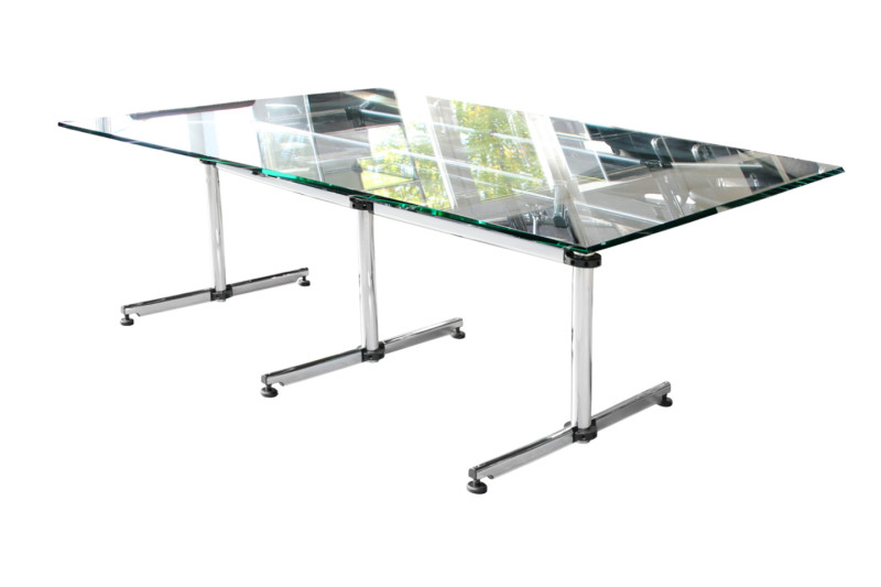 USM Kitos Konferenztisch Klarglas 240 x 120 cm