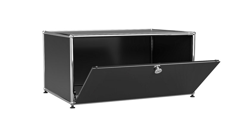 USM Haller Lowboard individualisierbar in Tiefe 50 cm